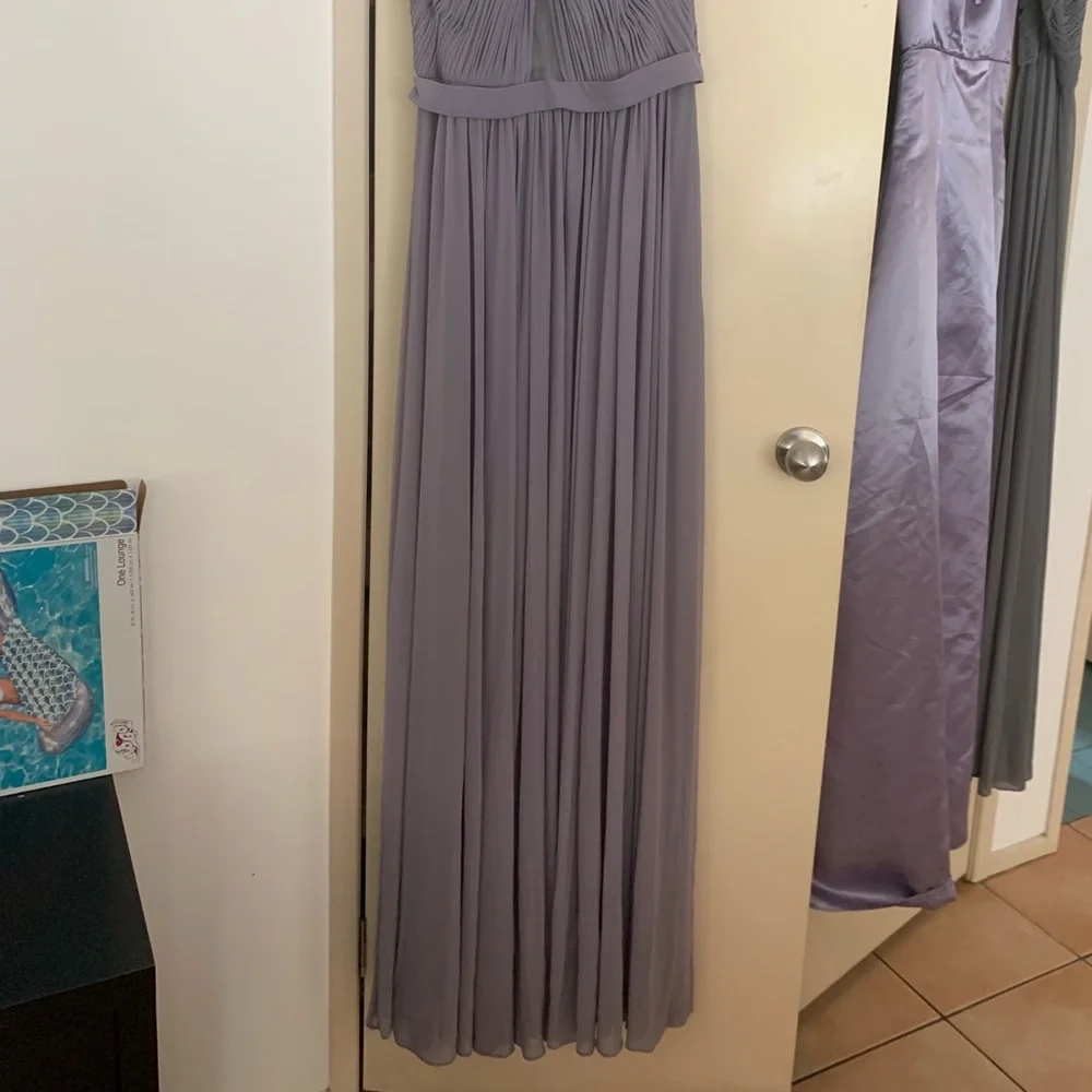 ✨HOST PICK✨ Jadore Mauve Halter Formal Dress - Picture 2 of 6
